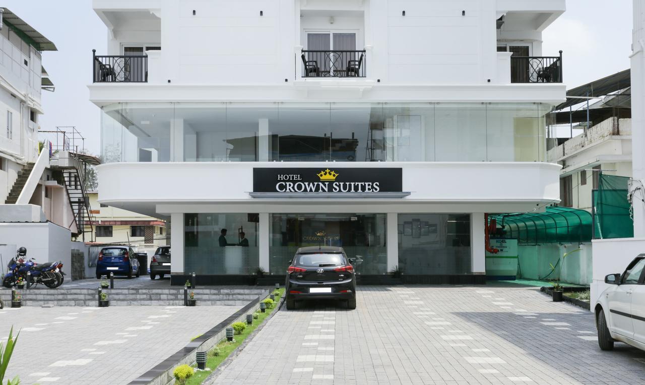 Hotel Crown Suites Kochi Екстериор снимка